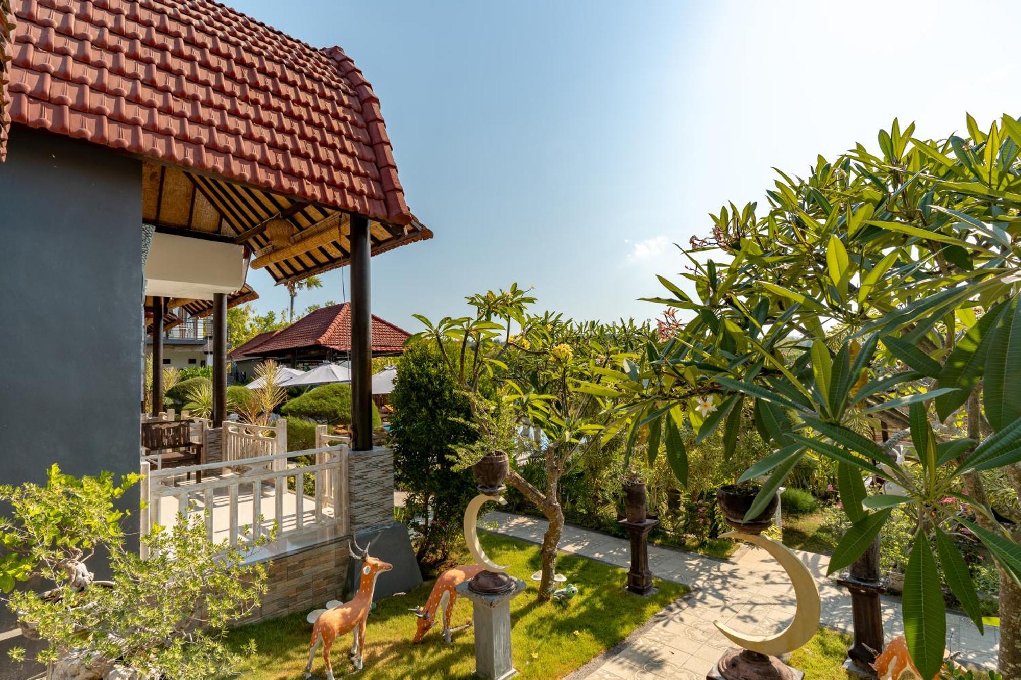 Kaylas Hill Resort Batununggul Екстер'єр фото